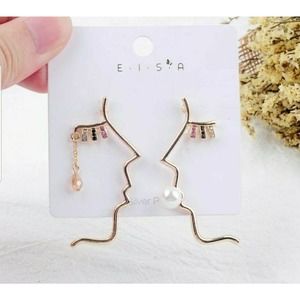 Hollow Gold Earrings Face Eyelashes Tears w Pearl